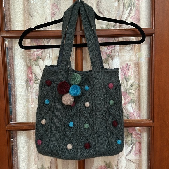 knit sweater Purse with multicolor pom-poms - snap closure - Picture 1 of 6